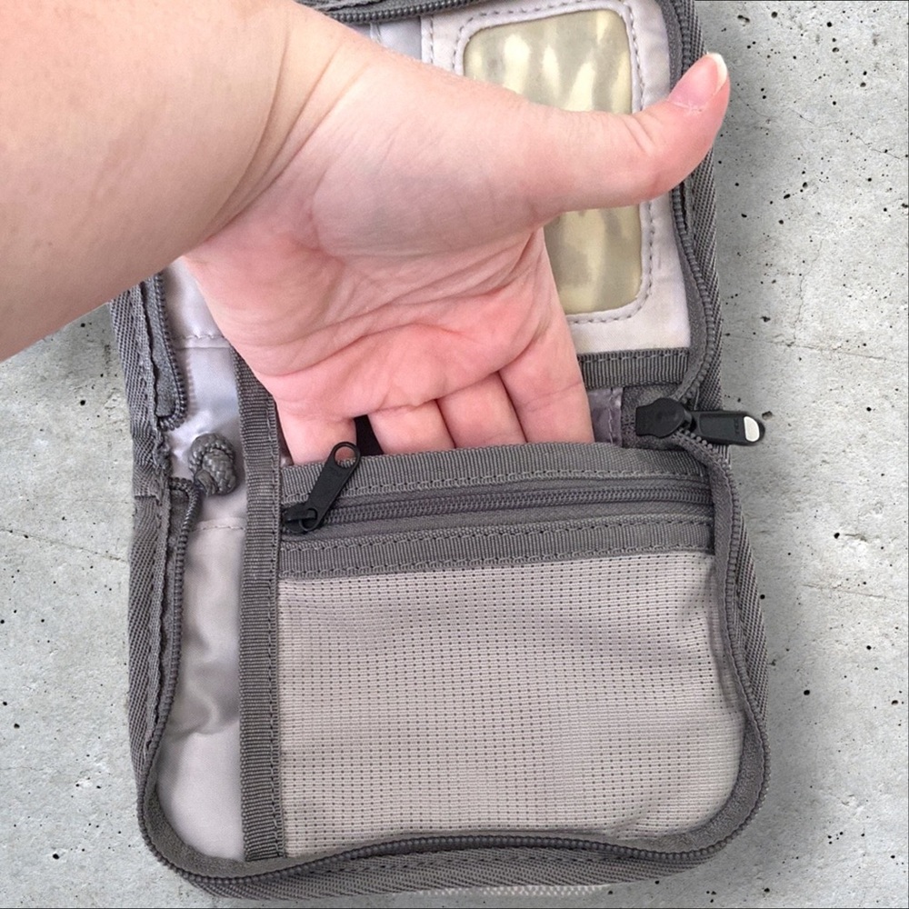 EDDIE BAUER Gray/White Tie Dye Travel Wallet with Strap. - Picture 8 of 16